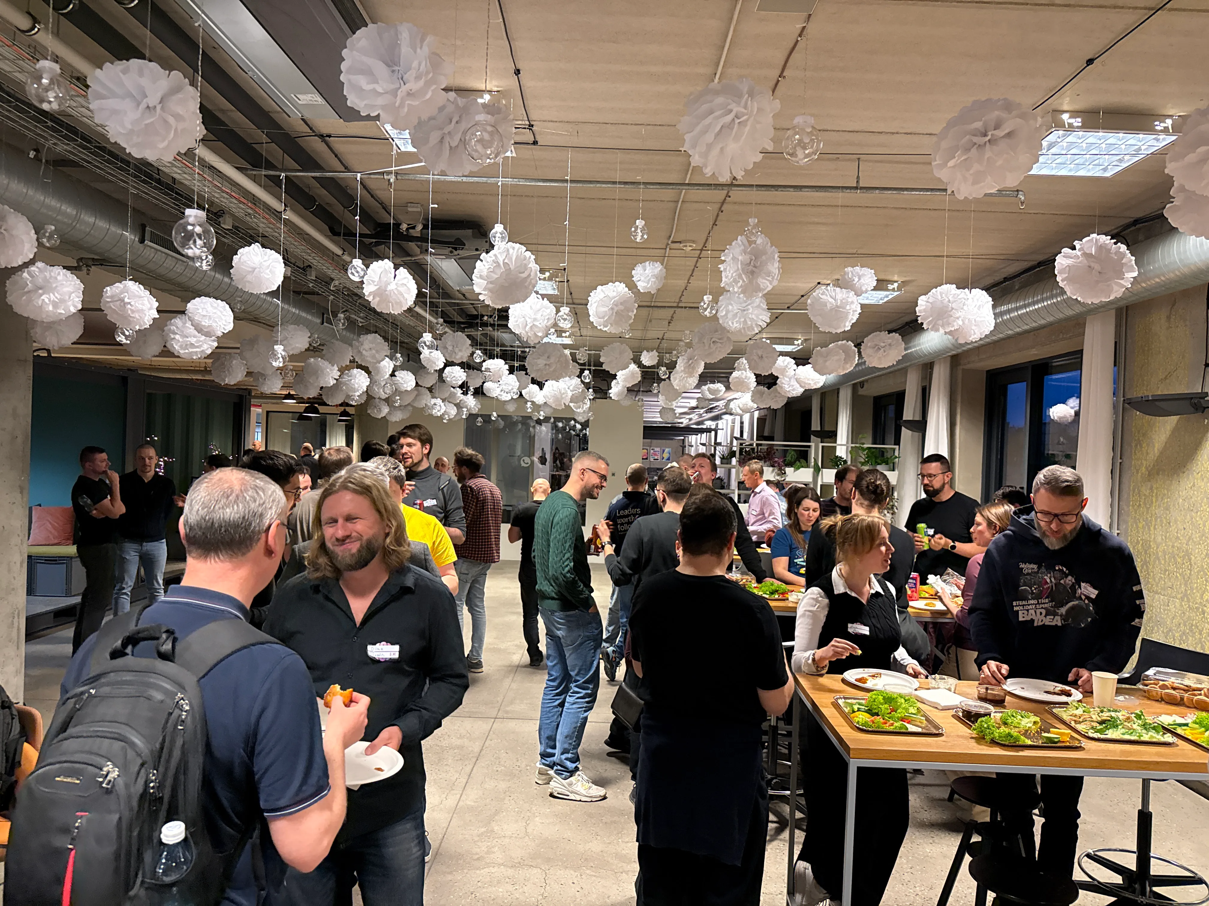 A full room of engineering leaders at an ELC meetup