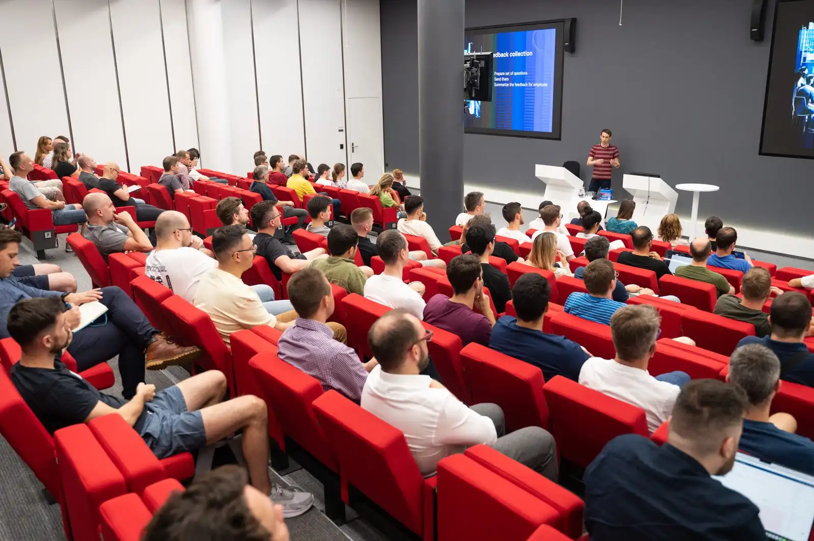 A full auditorium at an ELC meetup at Microsoft.